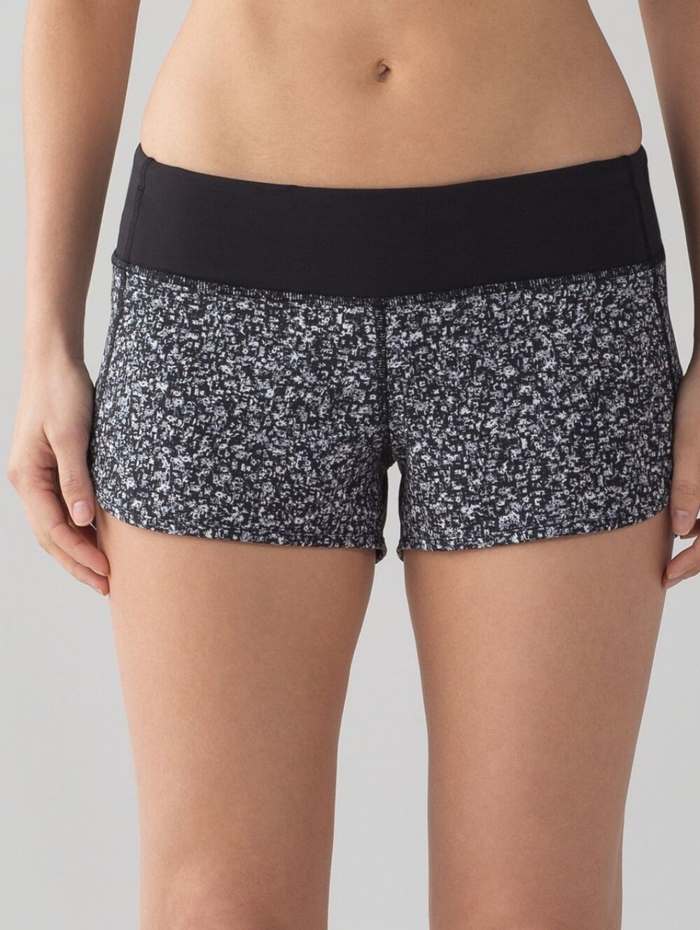Lululemon Athletica Black and White Patterned Athletic Shorts Size 4